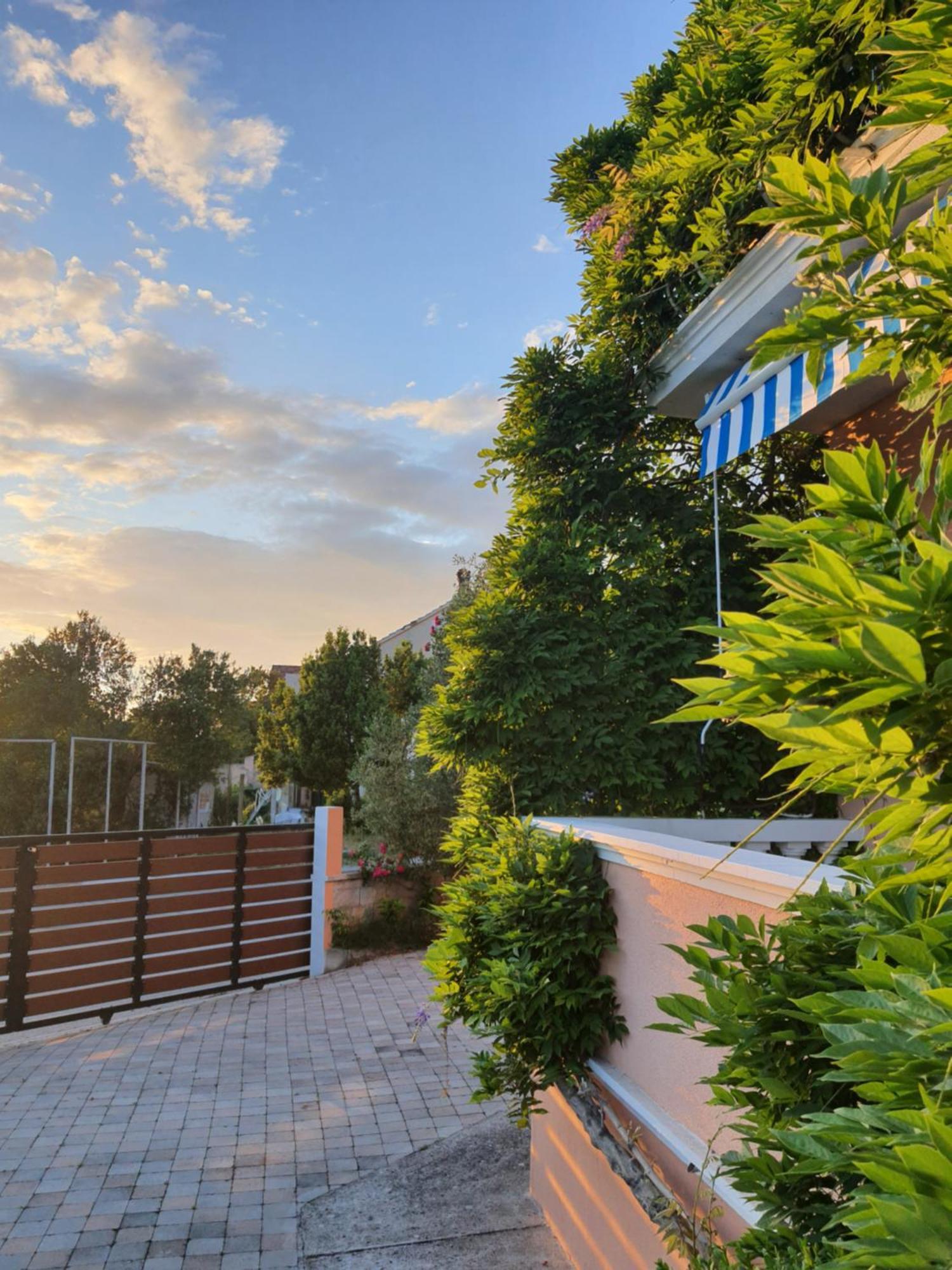 Apartments Durdica Bobic Биоград-на-Мору Экстерьер фото